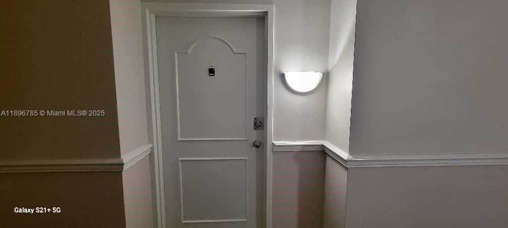 THE CARRIAGE HOUSE CONDO · #214 in Miami Beach - Photo 6