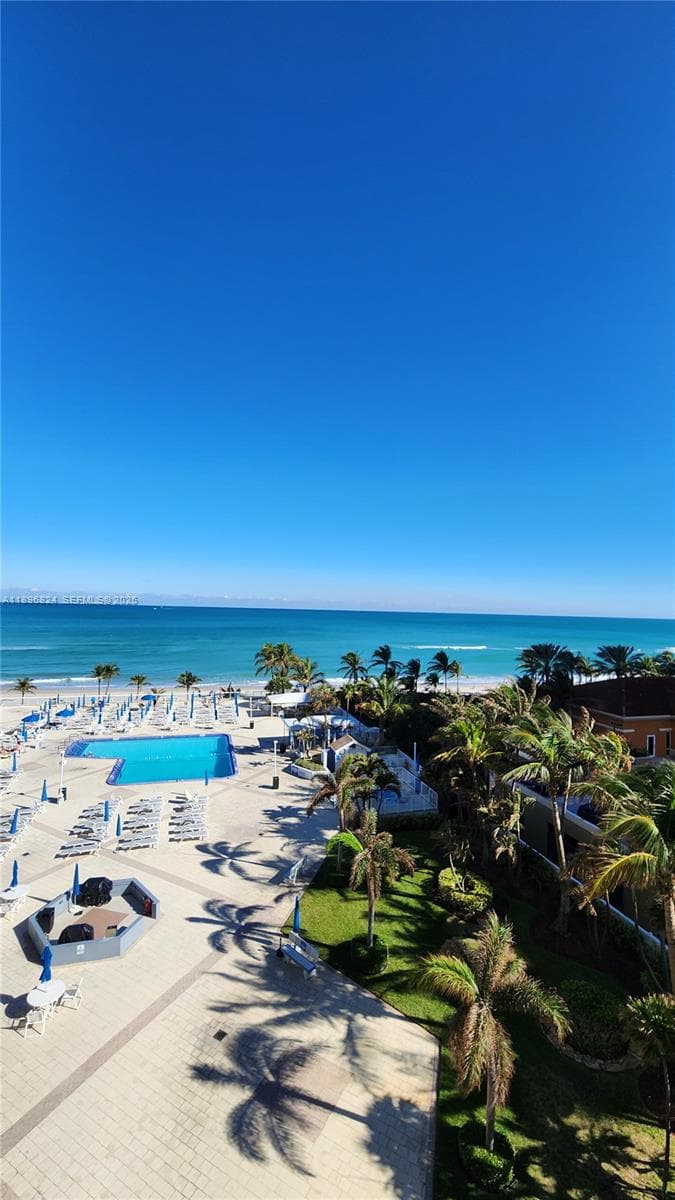 PARKER PLAZA · #523 in Hallandale Beach - Photo 26