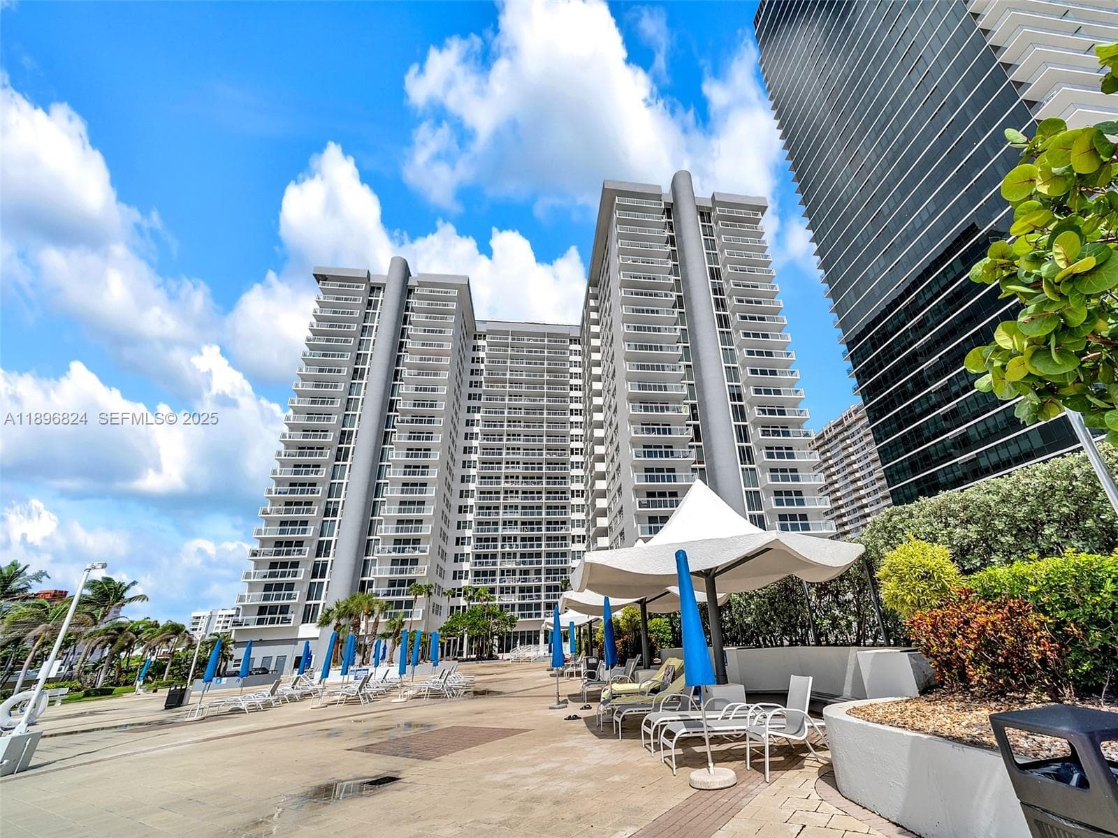 PARKER PLAZA · #523 in Hallandale Beach - Photo 24