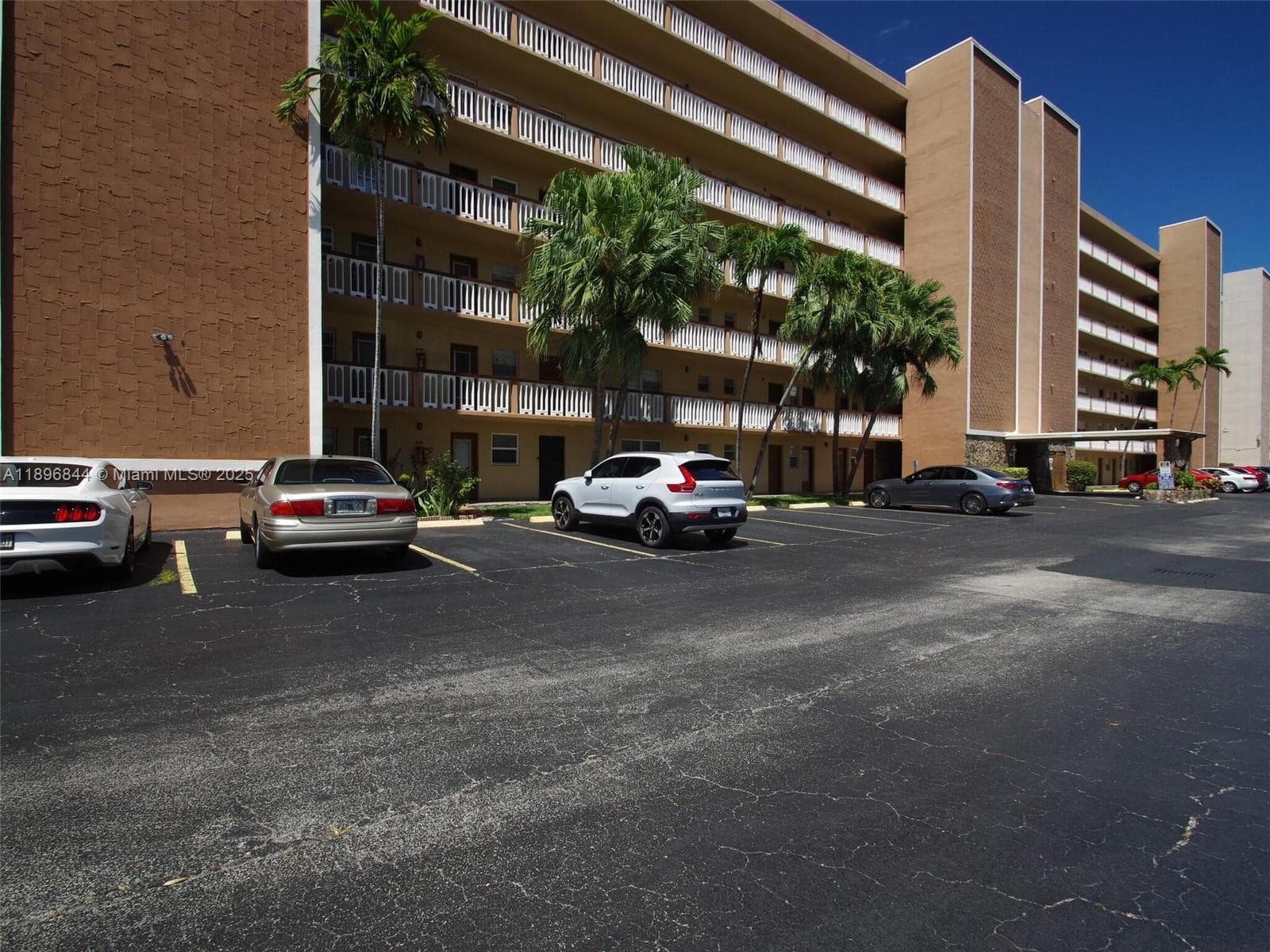 Meadowbrook · #401 in Hallandale Beach - Photo 2