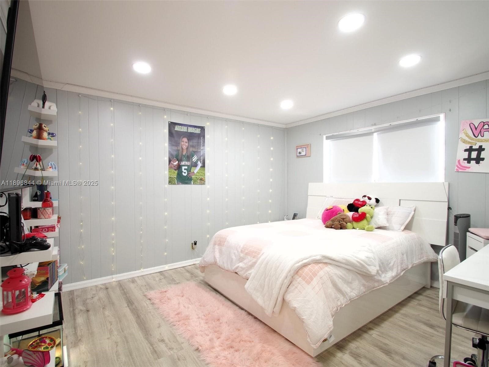 Meadowbrook · #401 in Hallandale Beach - Photo 13