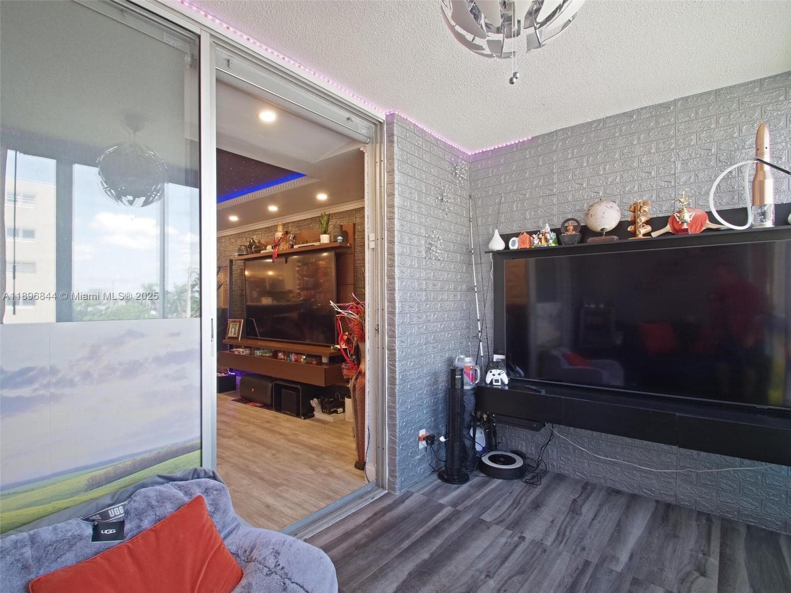Meadowbrook · #401 in Hallandale Beach - Photo 12