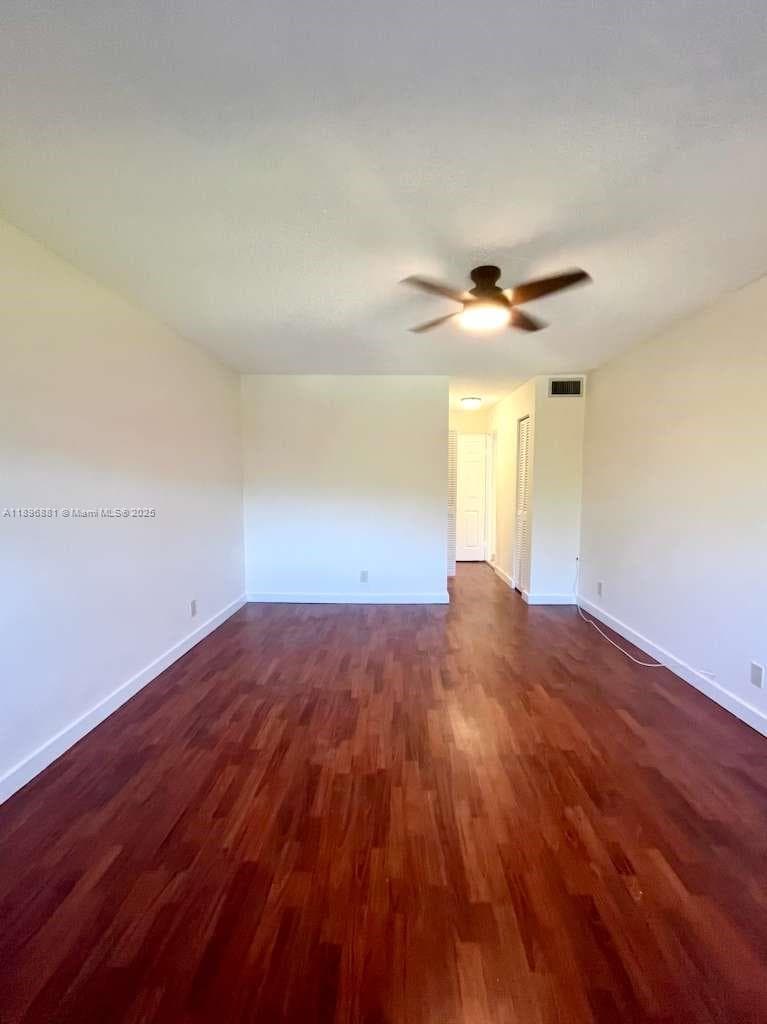 HUGE MASTER BEDROOM