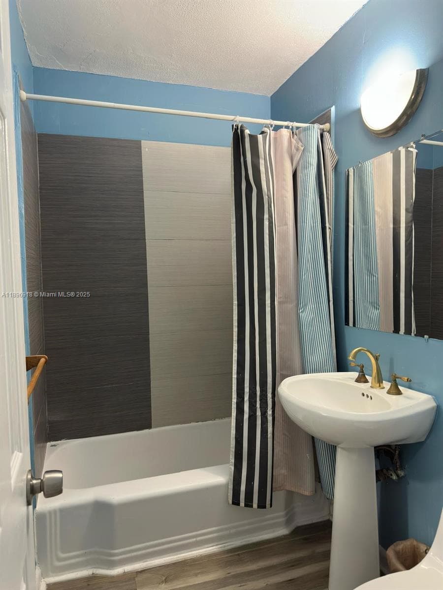 131 Carolina Ave photo 13