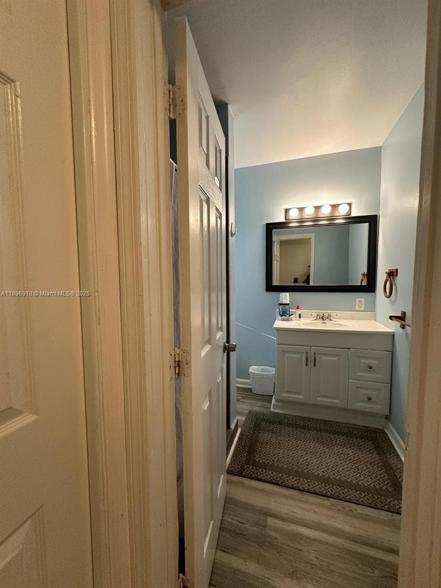 131 Carolina Ave photo 14