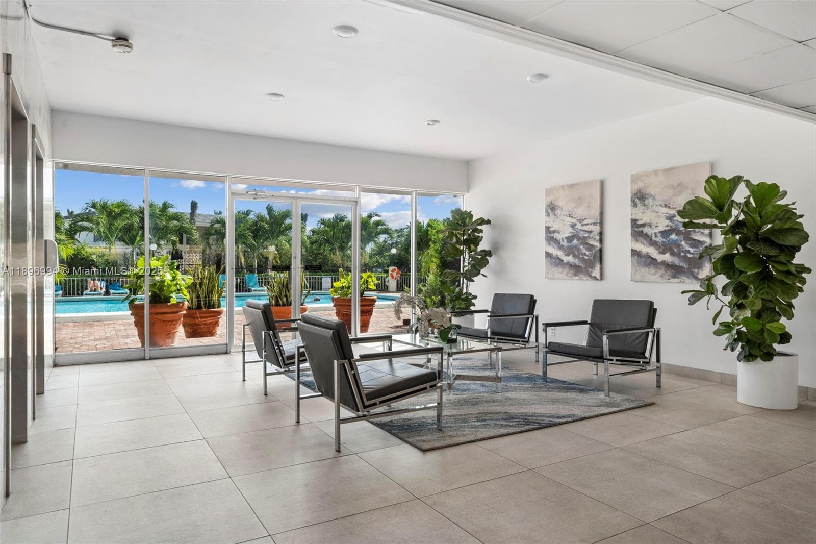 OCEAN VIEW TOWERS CONDO · #304 in Hallandale Beach - Photo 2