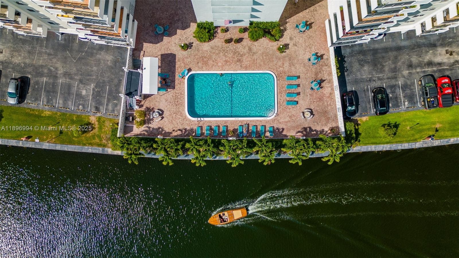 OCEAN VIEW TOWERS CONDO · #304 in Hallandale Beach - Photo 4