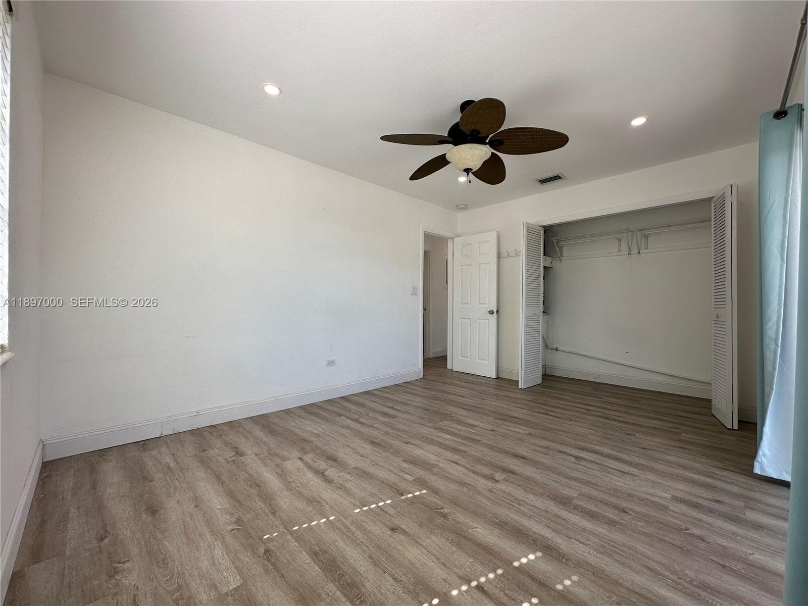 164 Venetian Dr photo 34