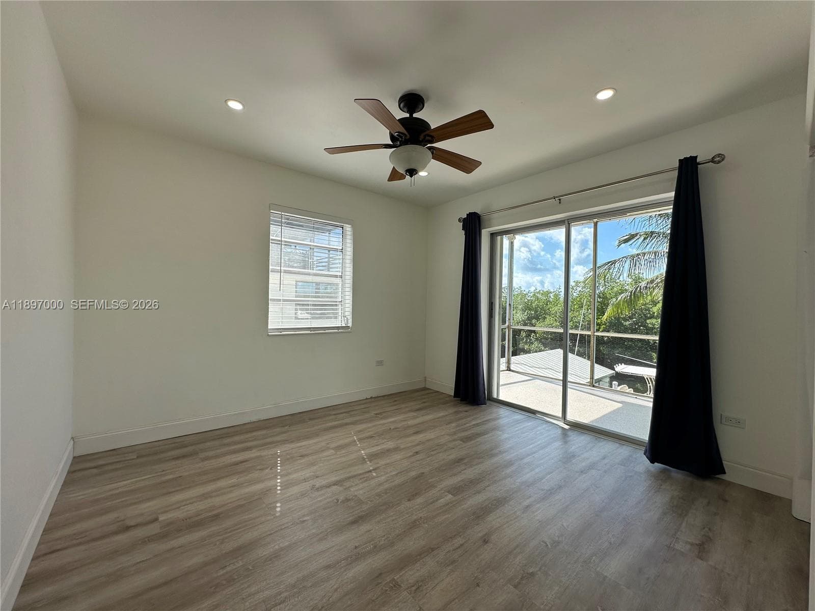 164 Venetian Dr photo 38