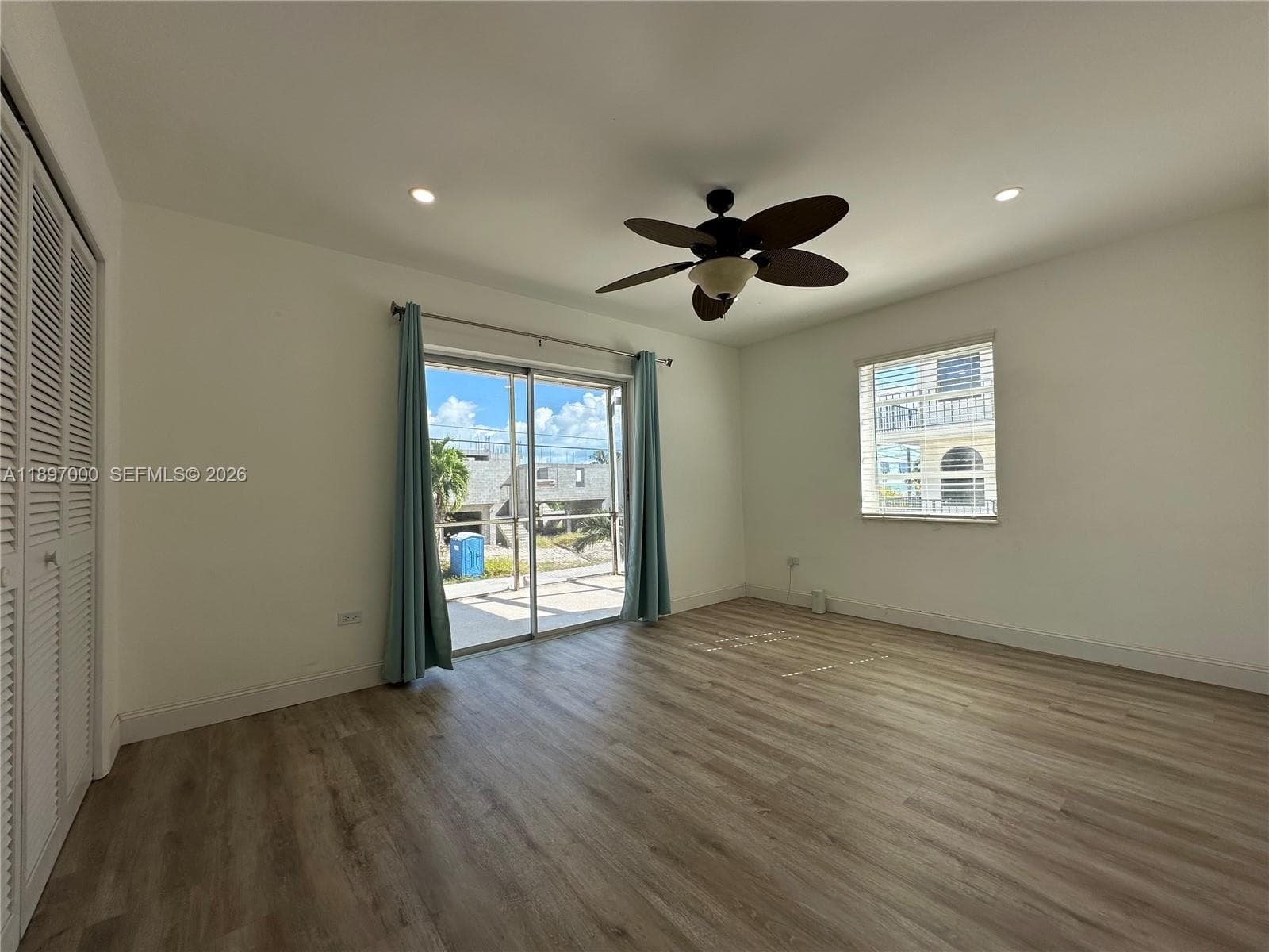 164 Venetian Dr photo 33