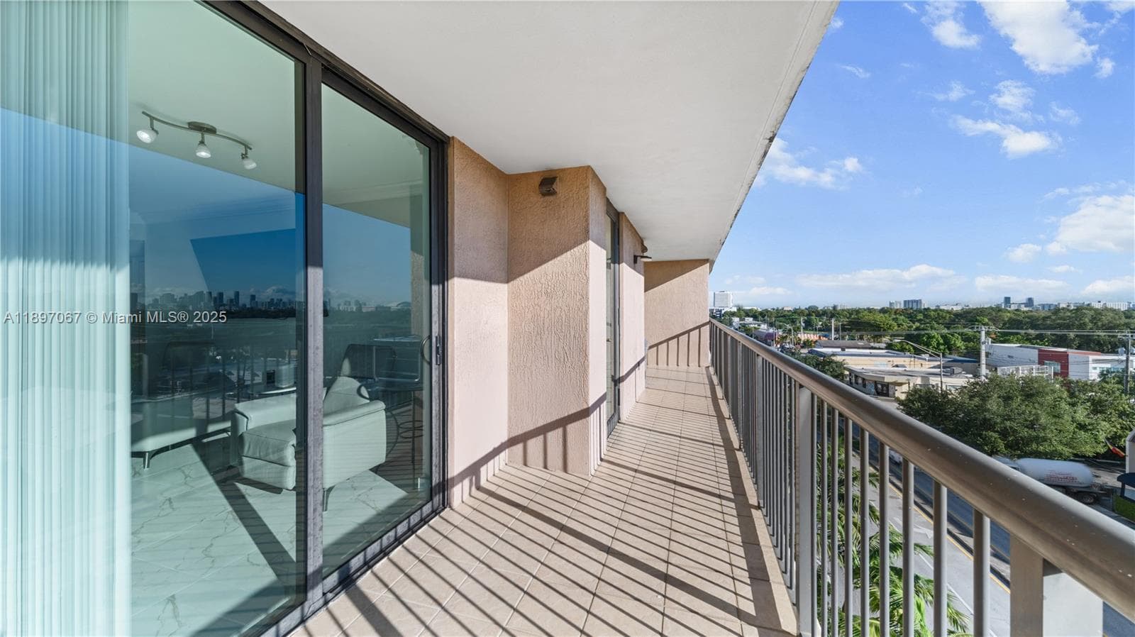 Coral Pointe Condo · #603 in Miami - Photo 24