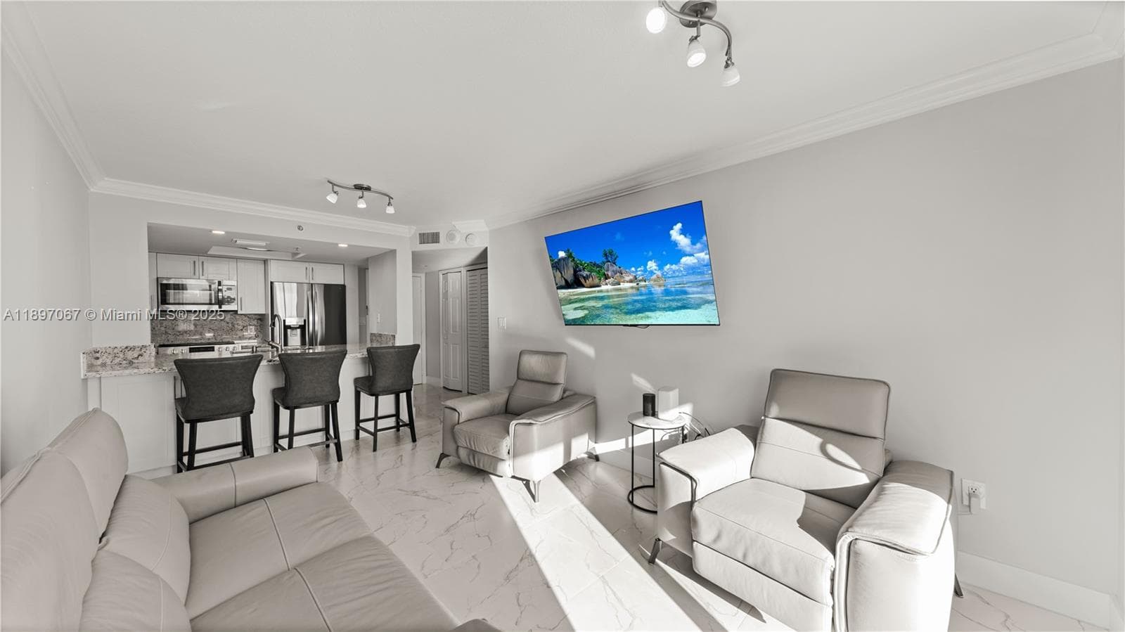 Coral Pointe Condo · #603 in Miami - Photo 10