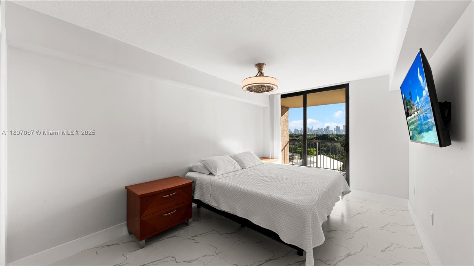 Coral Pointe Condo · #603 in Miami - Photo 14
