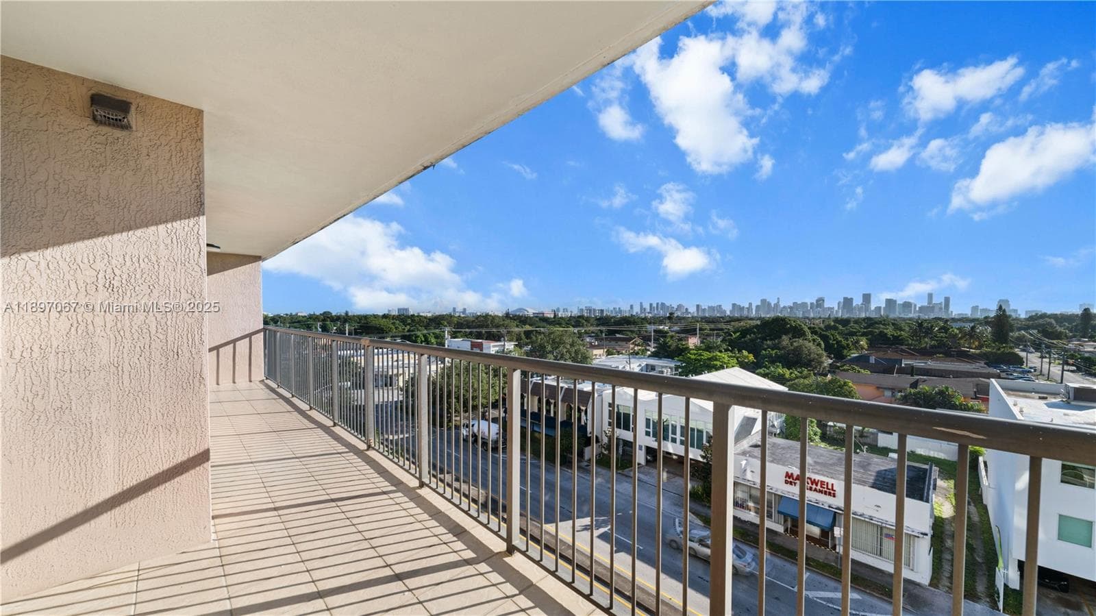Coral Pointe Condo · #603 in Miami - Photo 21