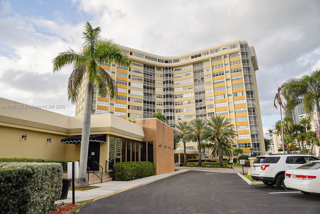 LAKE POINT TOWER CONDOMIN · #10 in Hallandale Beach - Photo 1