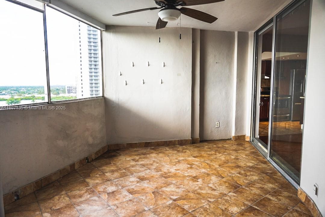 LAKE POINT TOWER CONDOMIN · #10 in Hallandale Beach - Photo 18