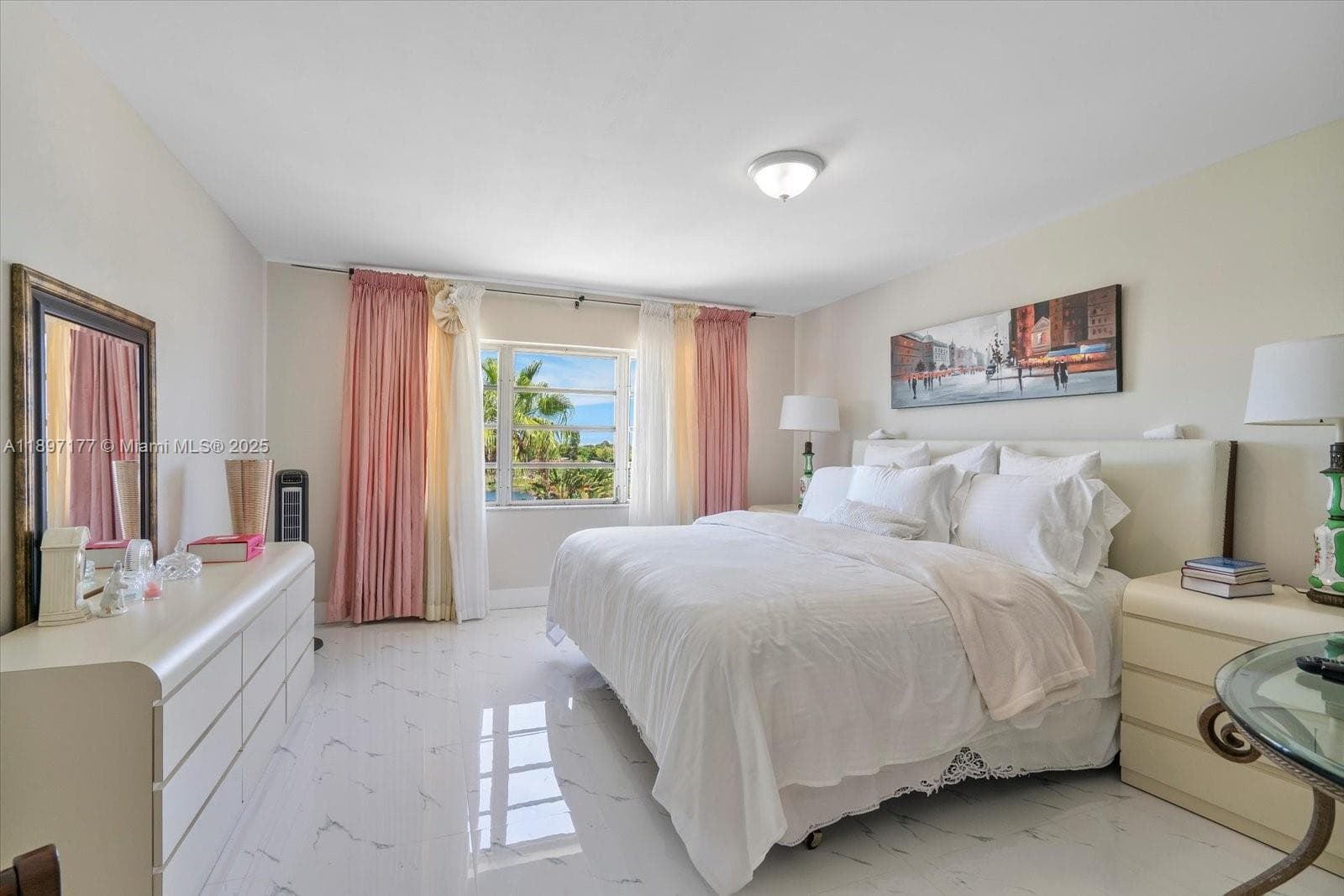 AZURE LAKE CONDO · #413 in Miami - Photo 23