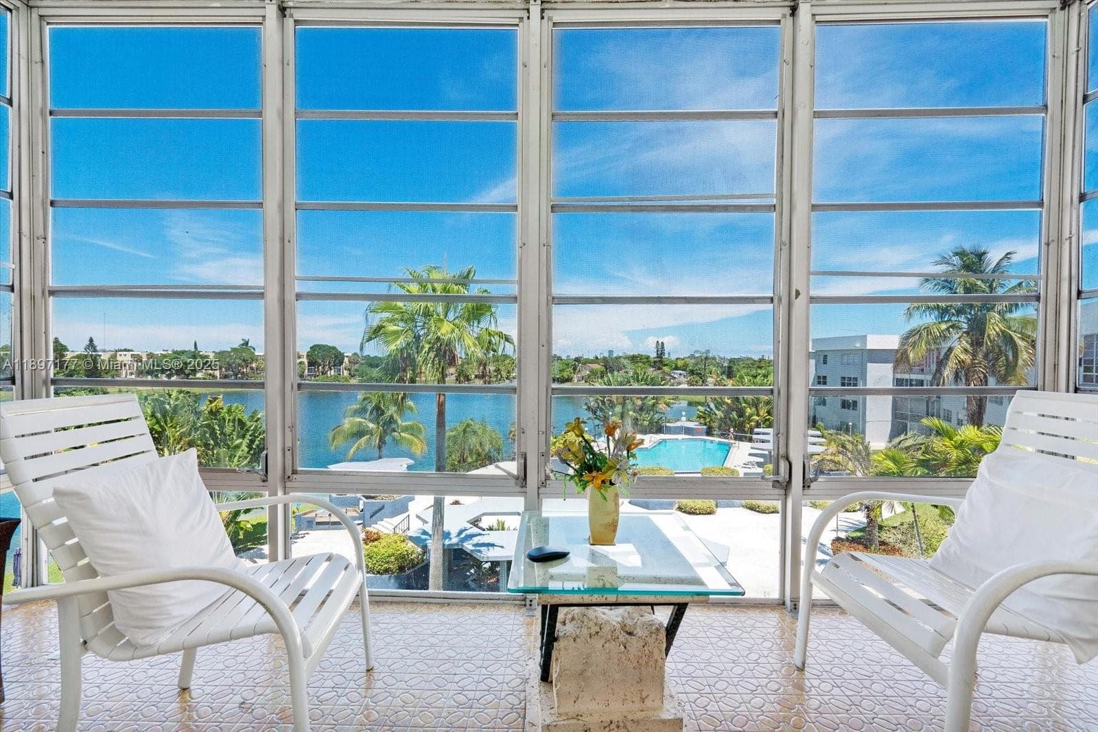 AZURE LAKE CONDO · #413 in Miami - Photo 9