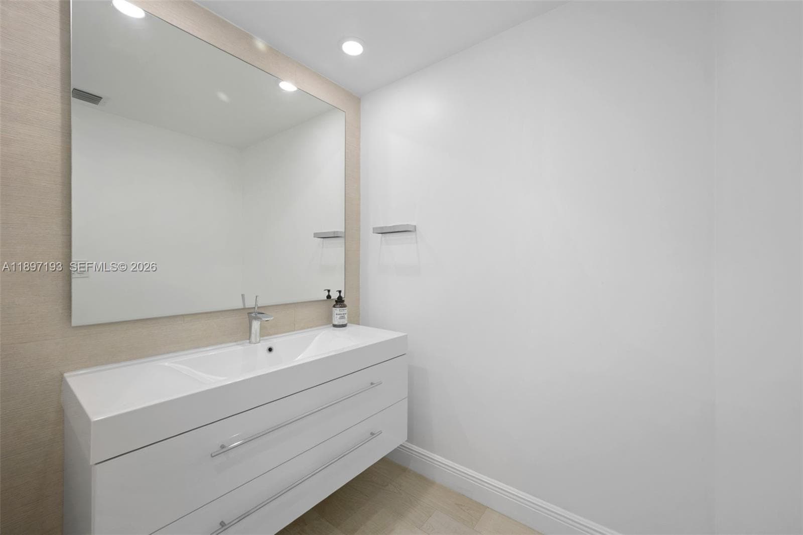 SEA RANCH CLUB B CONDO · #1710 in Lauderdale By The Sea - Photo 17