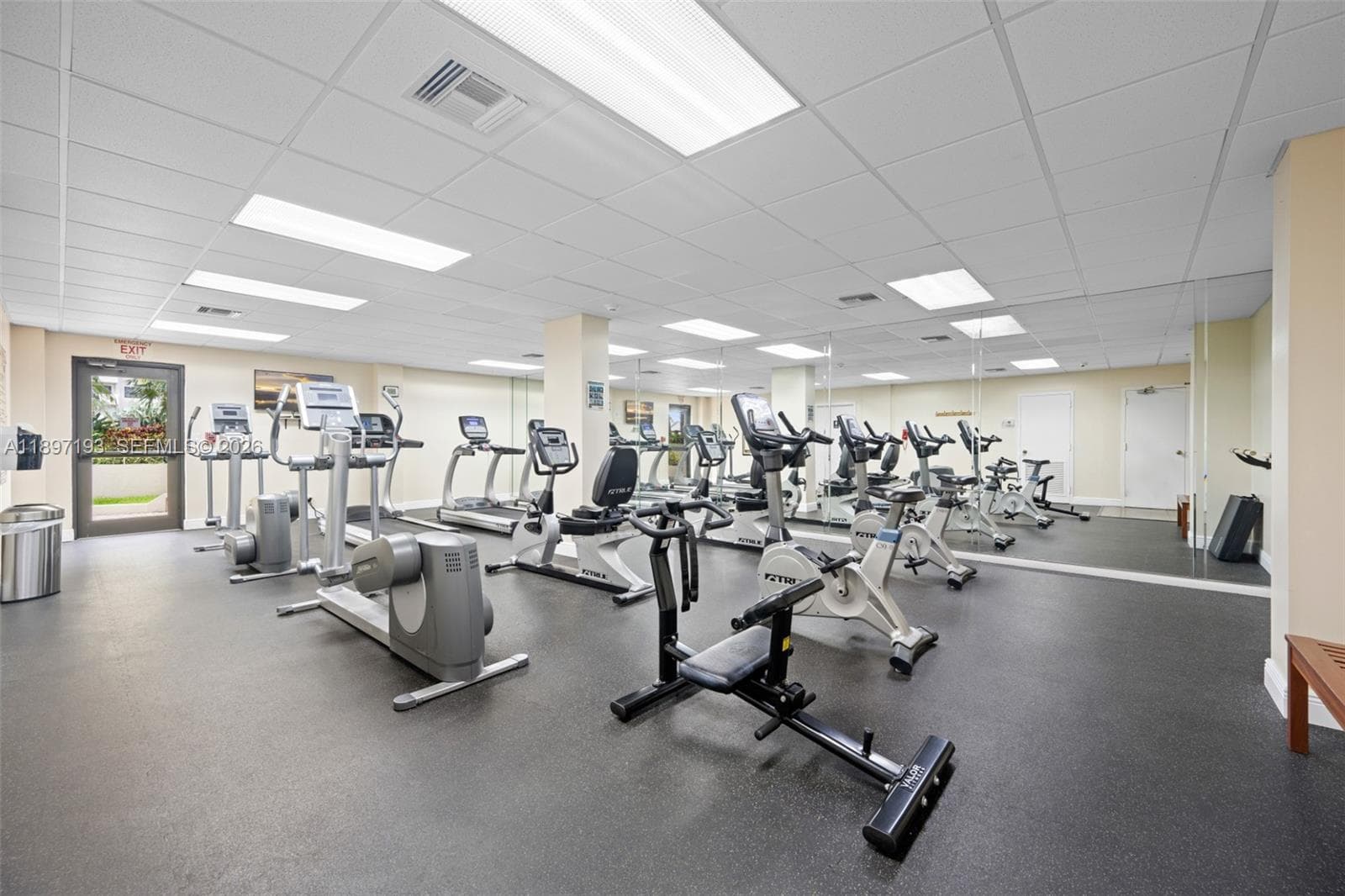 SEA RANCH CLUB B CONDO · #1710 in Lauderdale By The Sea - Photo 32
