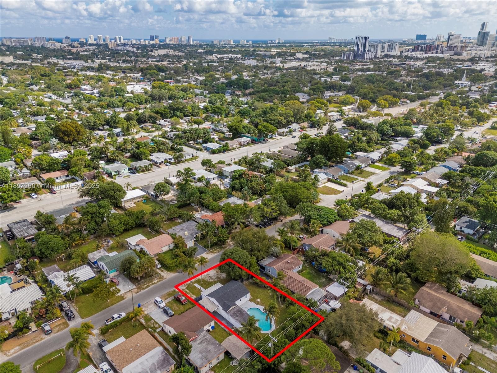 1421 NW 1st Ave photo 23