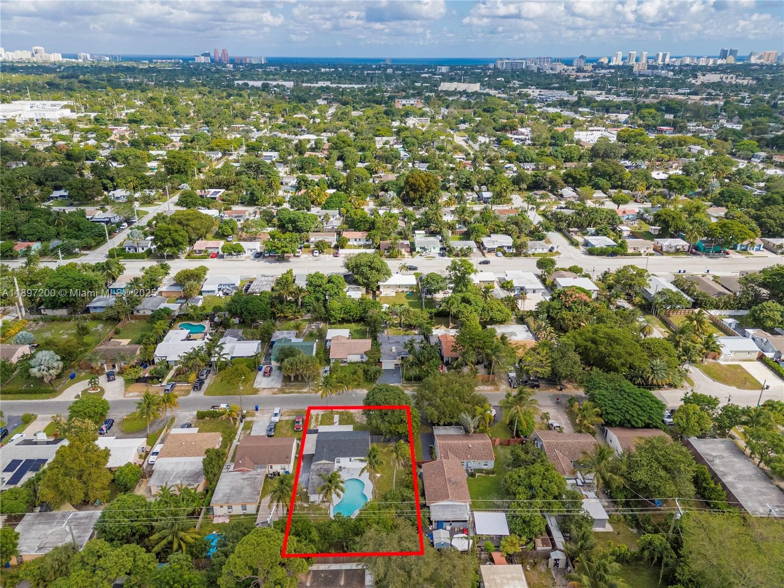 1421 NW 1st Ave photo 22