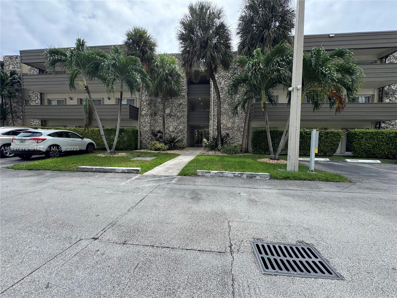 THE LEDGES CONDO · #101B in Miami - Photo 1
