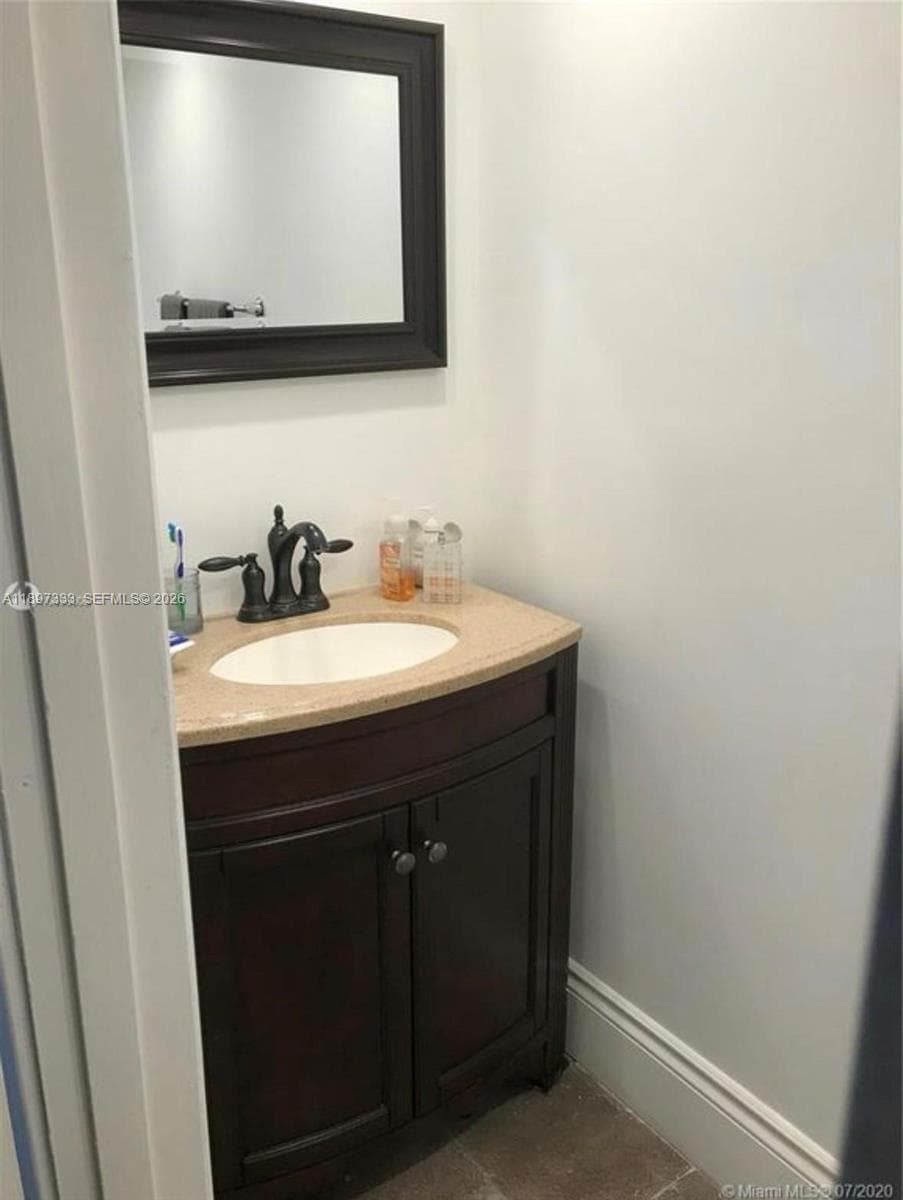 VILLAGE AT DADELAND CONDO · #C113 in Miami - Photo 6