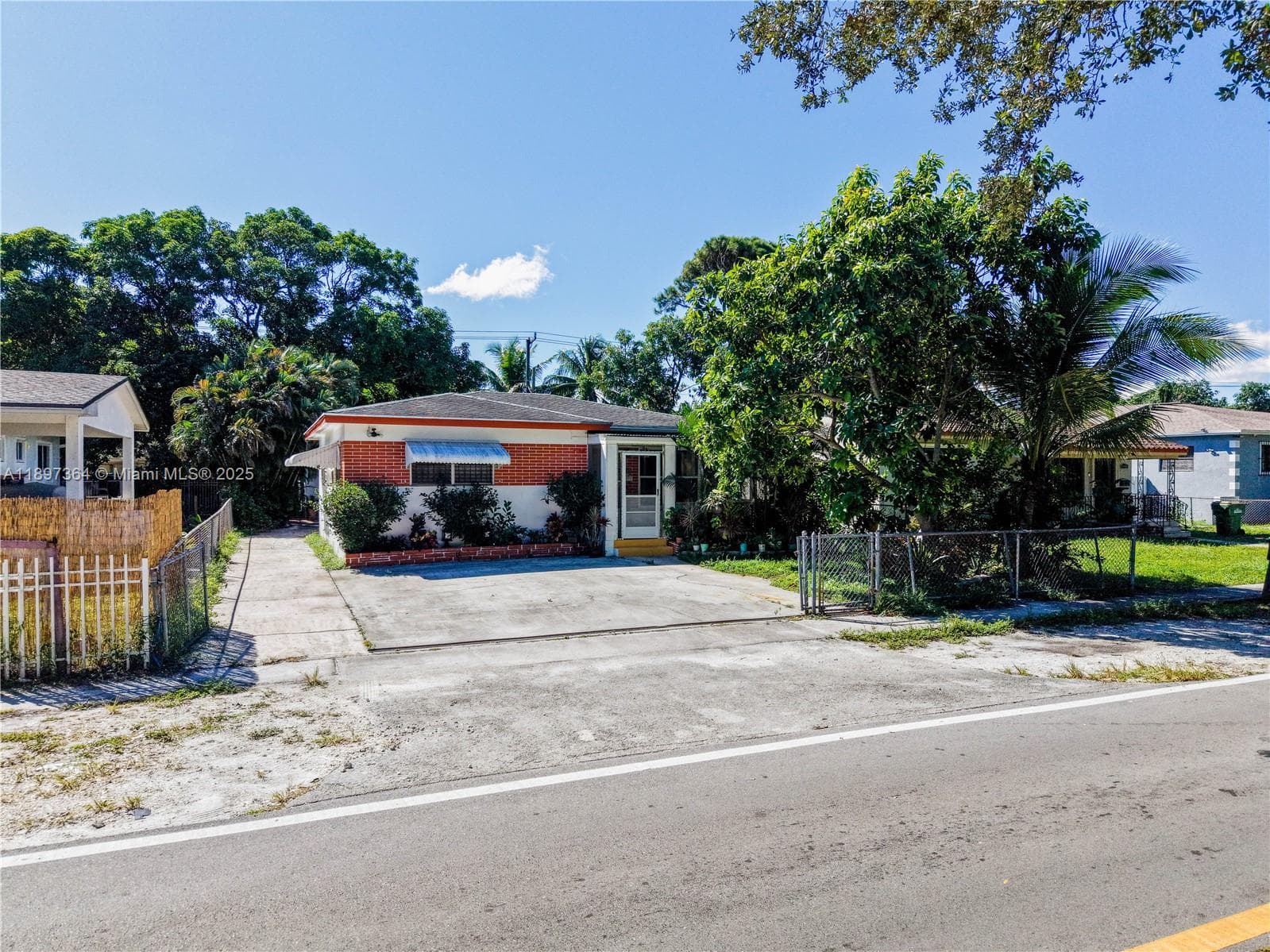 1140 NW 127th St photo 1