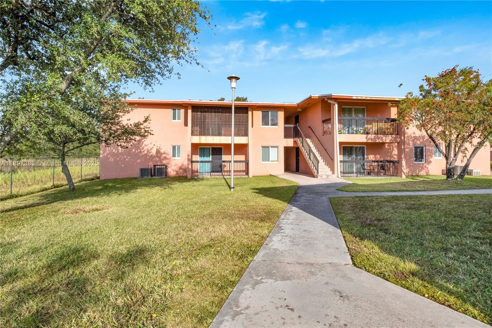 LAKEVIEW ESTATES CONDO · #1122 in Miami - Photo 3