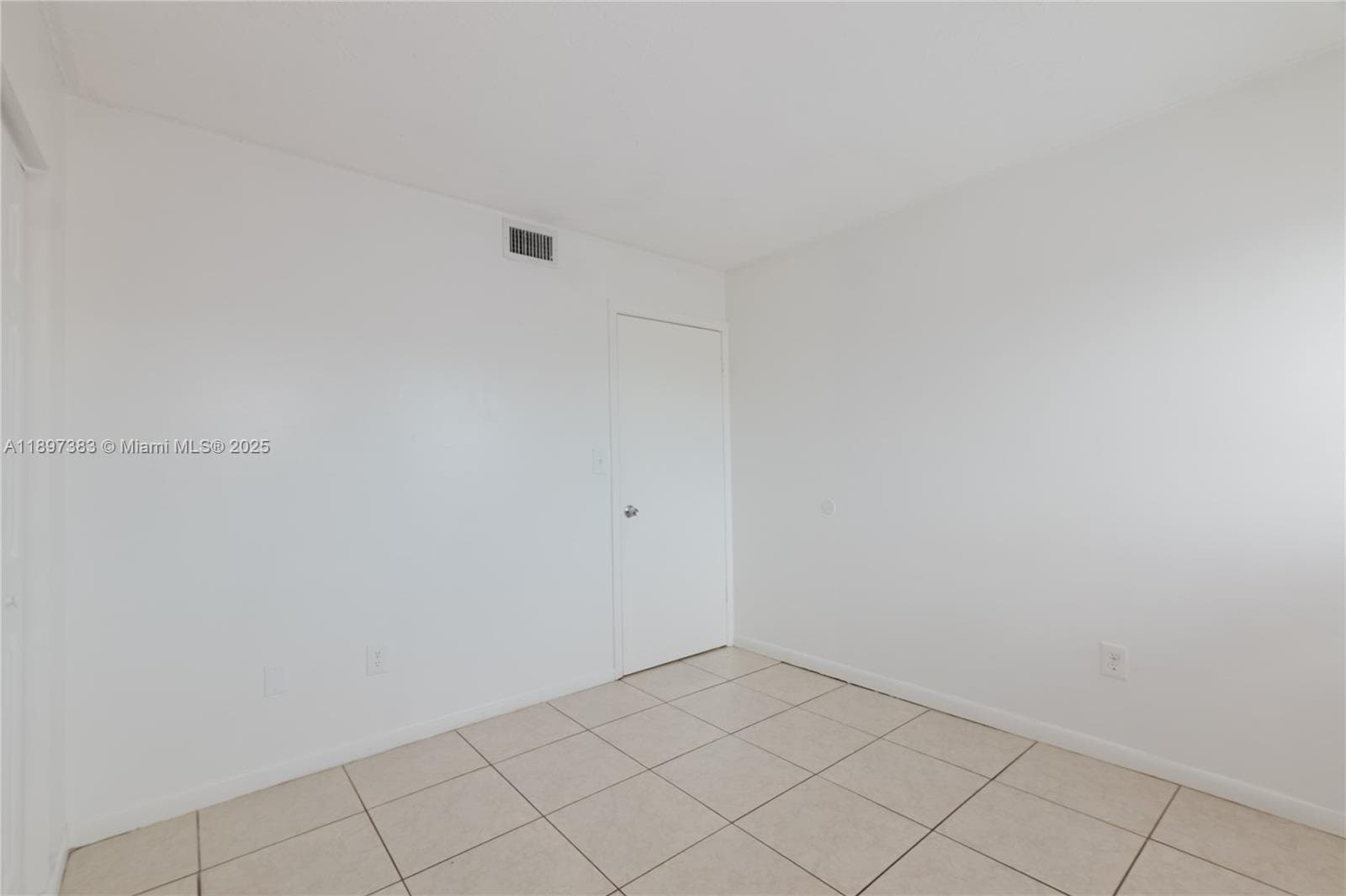 LAKEVIEW ESTATES CONDO · #1122 in Miami - Photo 14