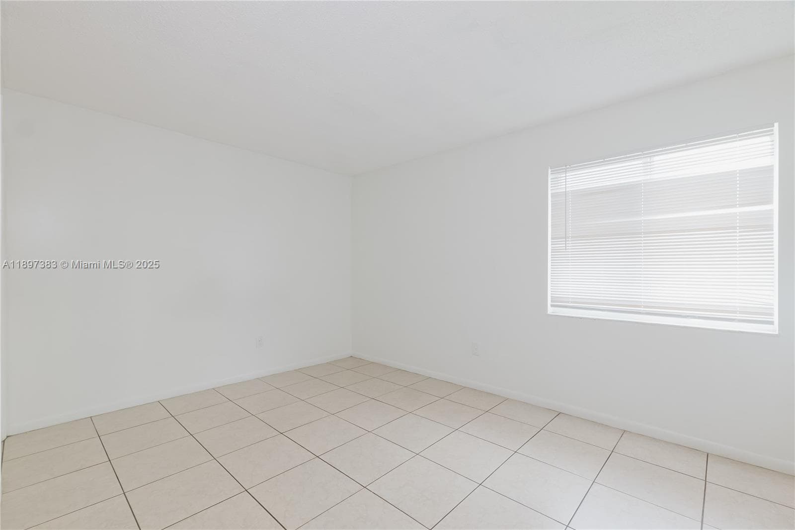LAKEVIEW ESTATES CONDO · #1122 in Miami - Photo 15