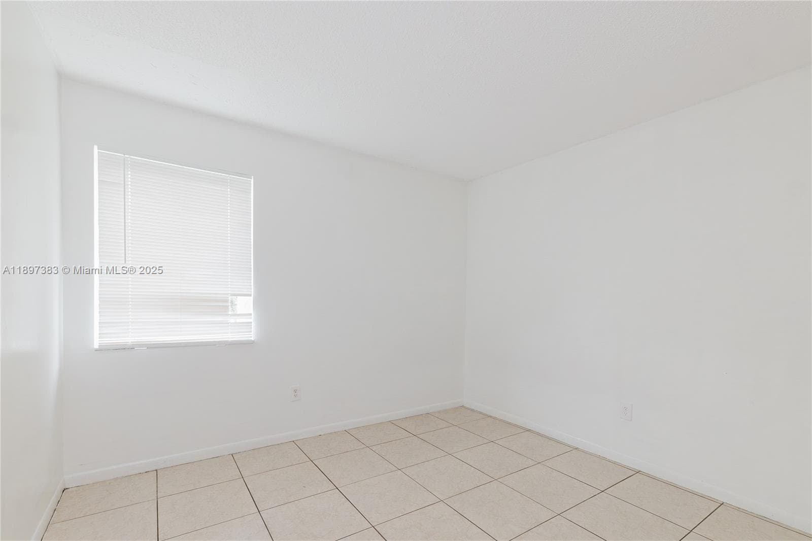 LAKEVIEW ESTATES CONDO · #1122 in Miami - Photo 11
