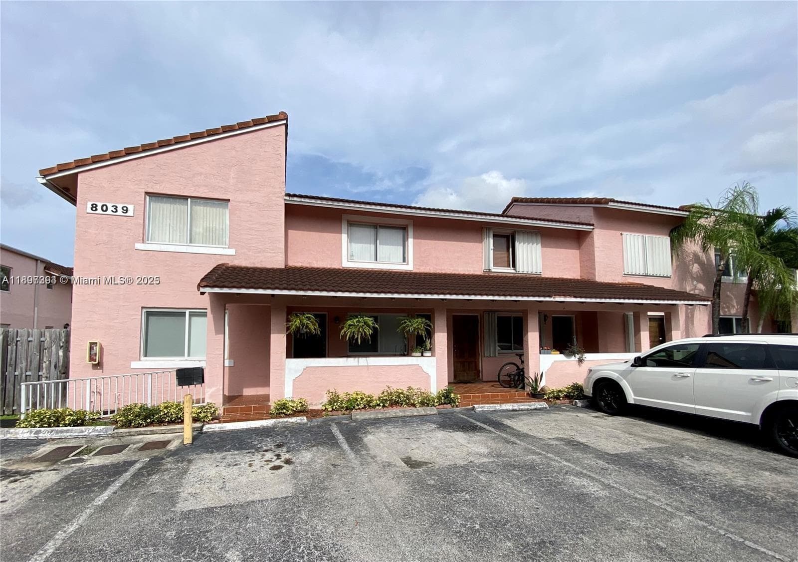 DORAL COURT CONDO · #201 in Doral - Photo 2