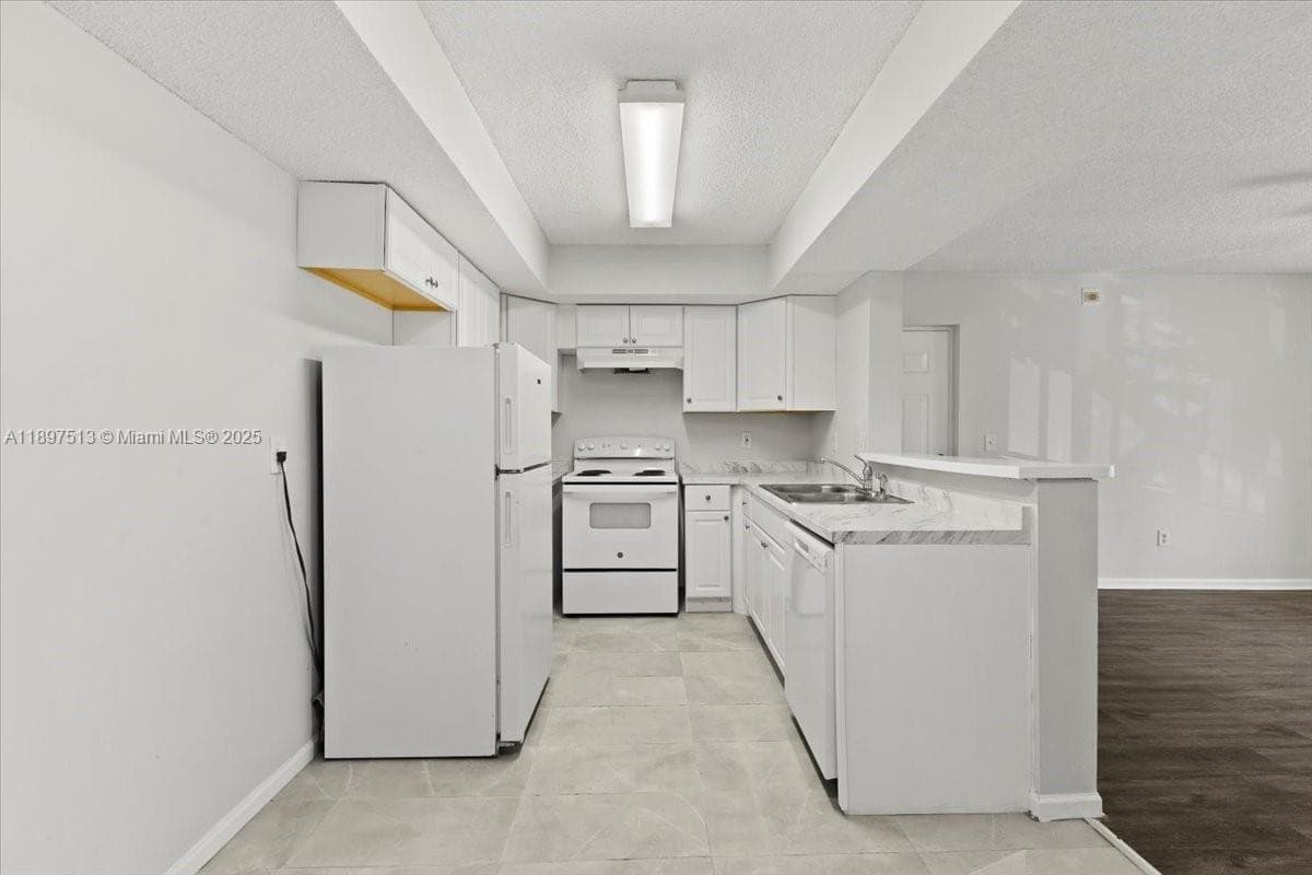 CLUB CARIBE CONDO · #213 in Coconut Creek - Photo 11