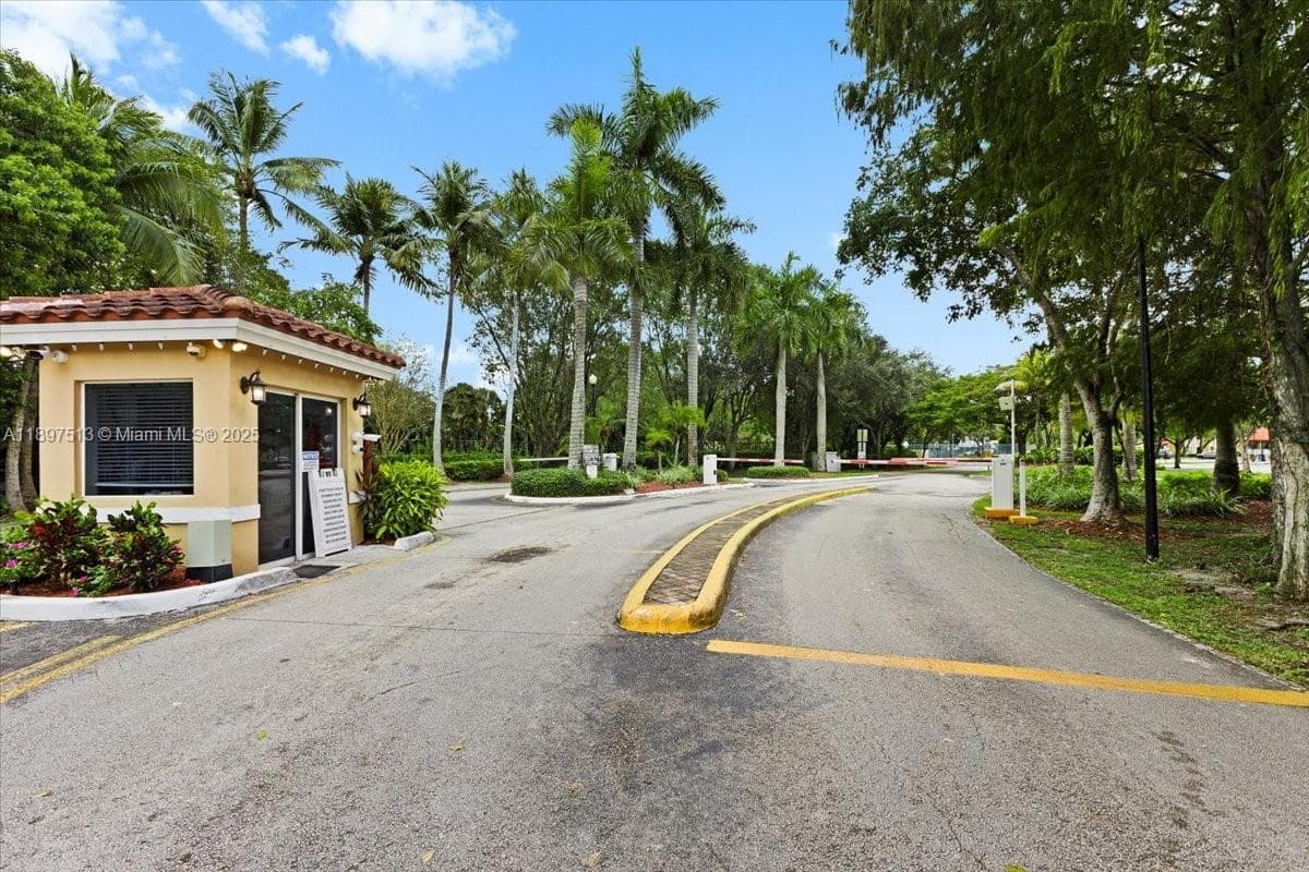 CLUB CARIBE CONDO · #213 in Coconut Creek - Photo 35