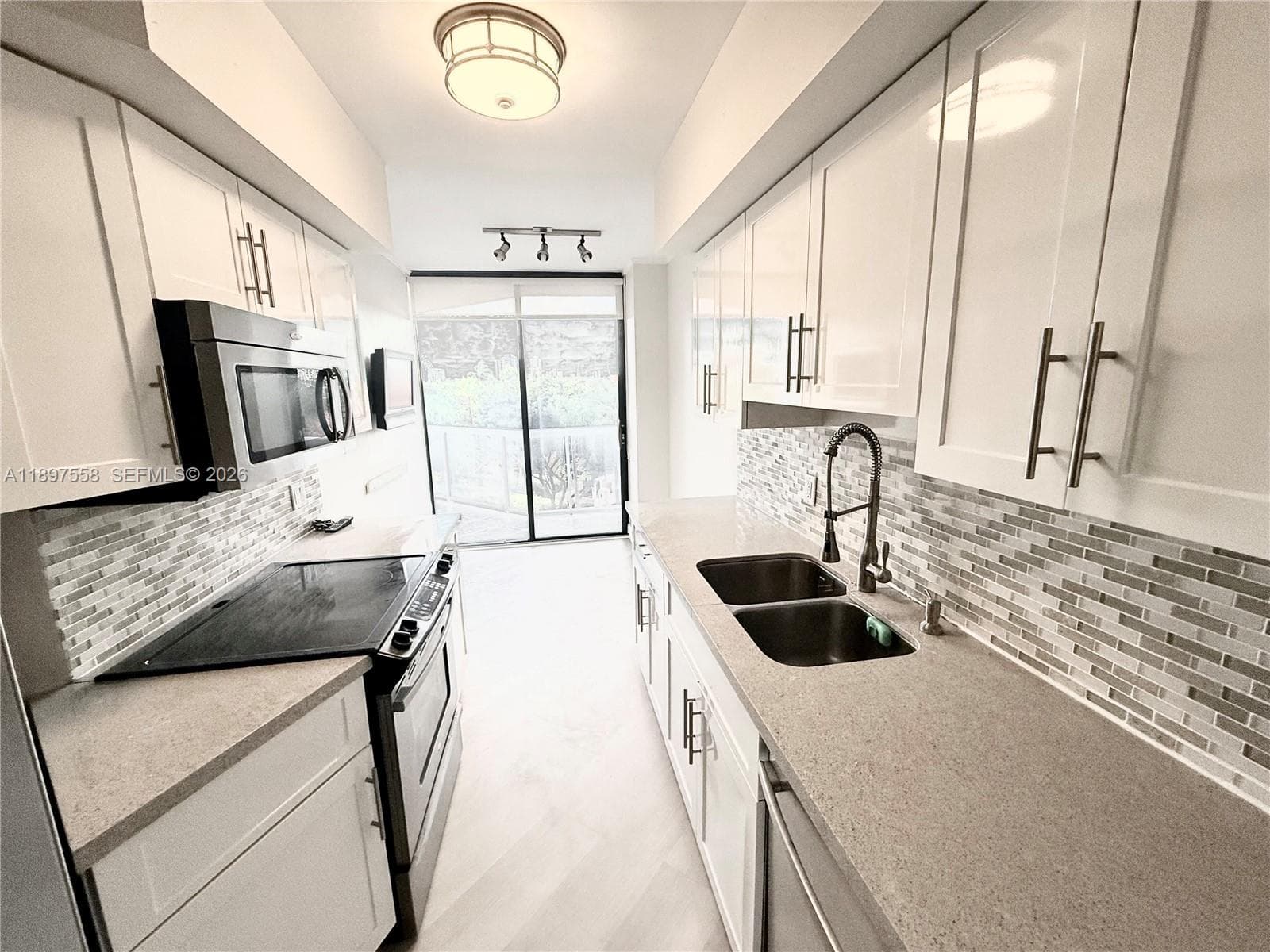 PORTSVIEW @ THE WATERWAYS · #414 in Aventura - Photo 9
