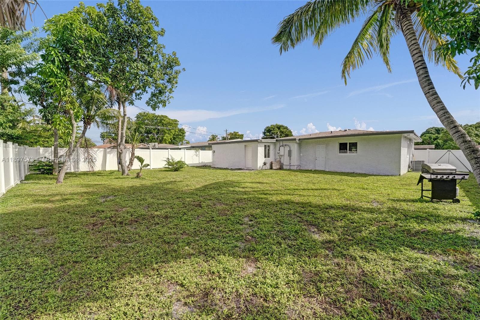 631 Arizona Ave photo 42