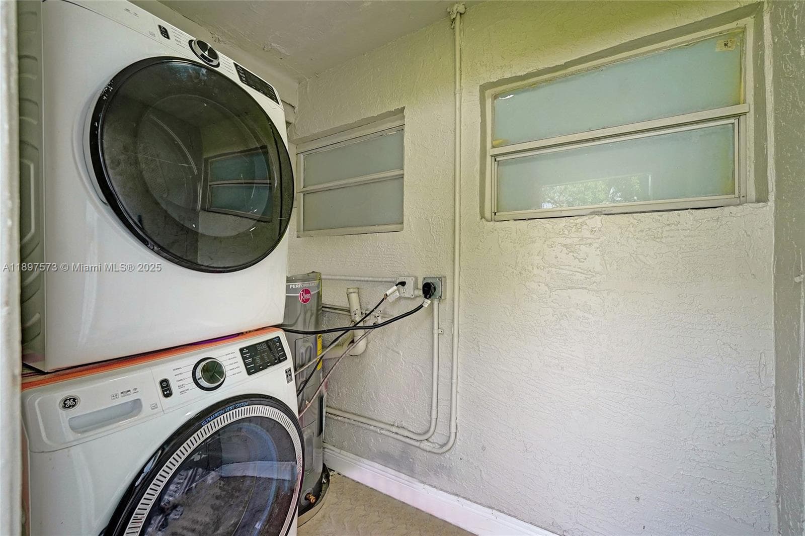 631 Arizona Ave photo 40