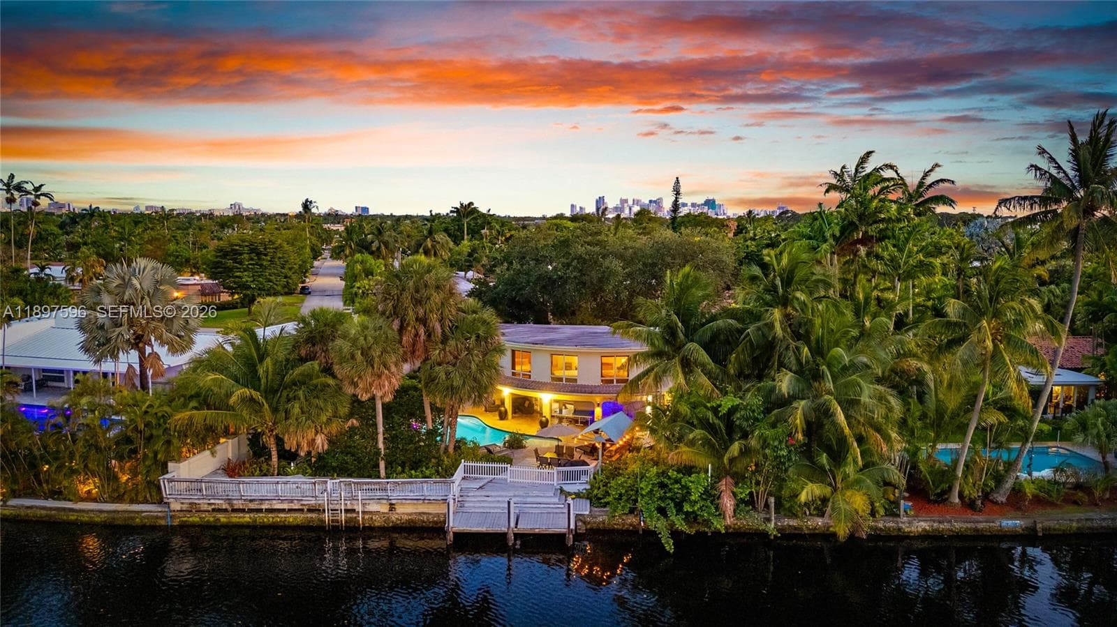 1809 Coral Gardens Dr photo 38