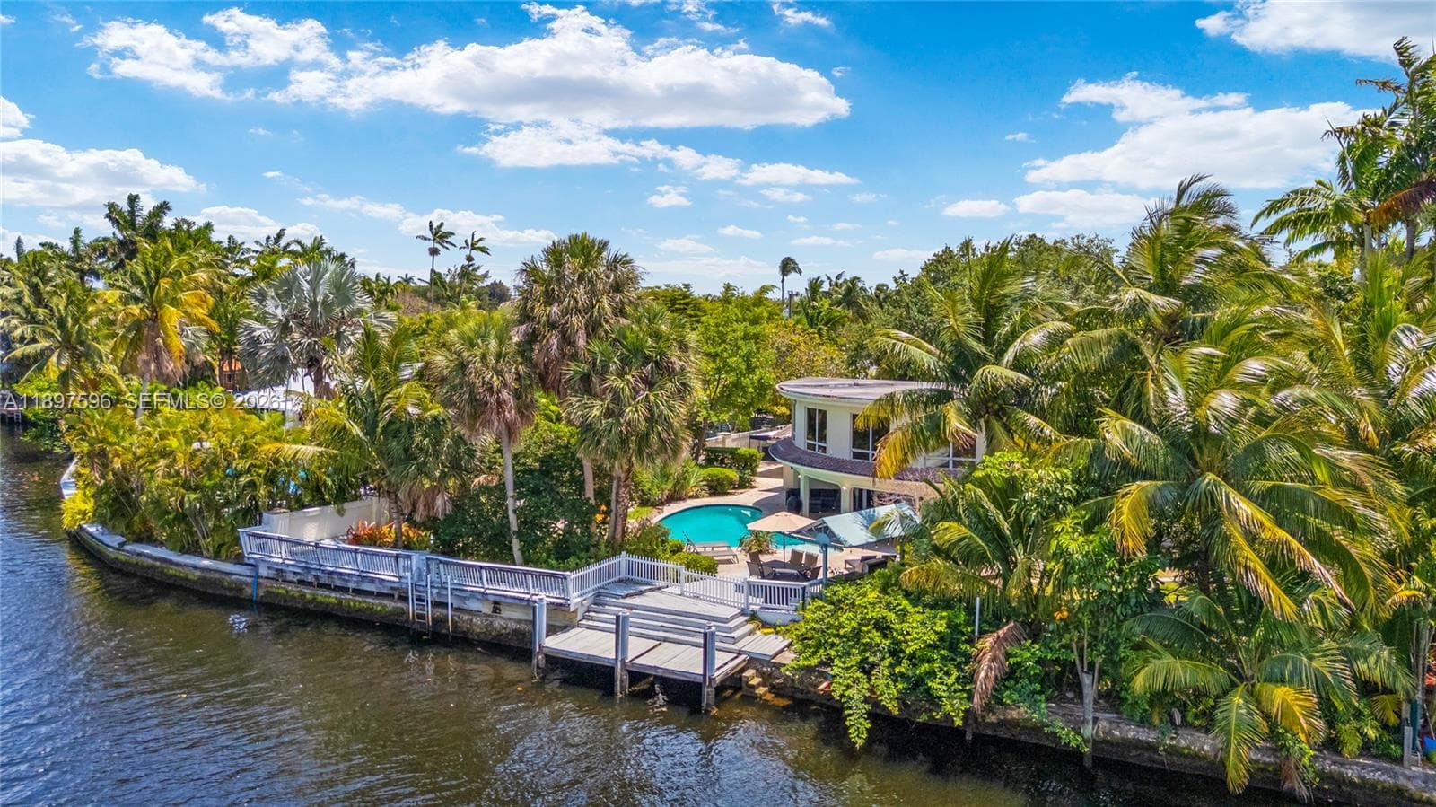 1809 Coral Gardens Dr photo 39