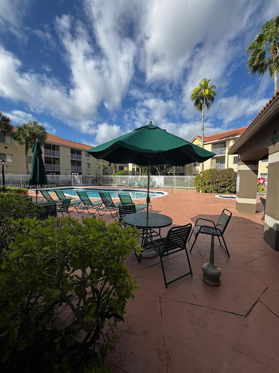 PINEHURST CLUB CONDO · #5-304 in Hollywood - Photo 22