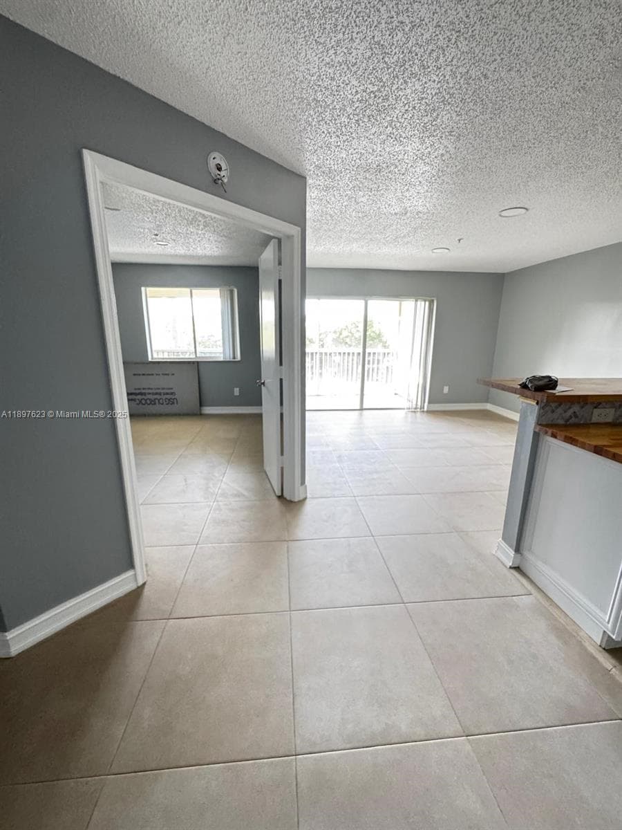 PINEHURST CLUB CONDO · #5-304 in Hollywood - Photo 6