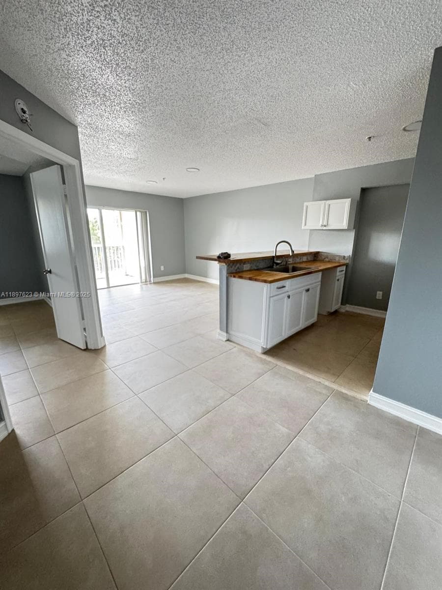 PINEHURST CLUB CONDO · #5-304 in Hollywood - Photo 8