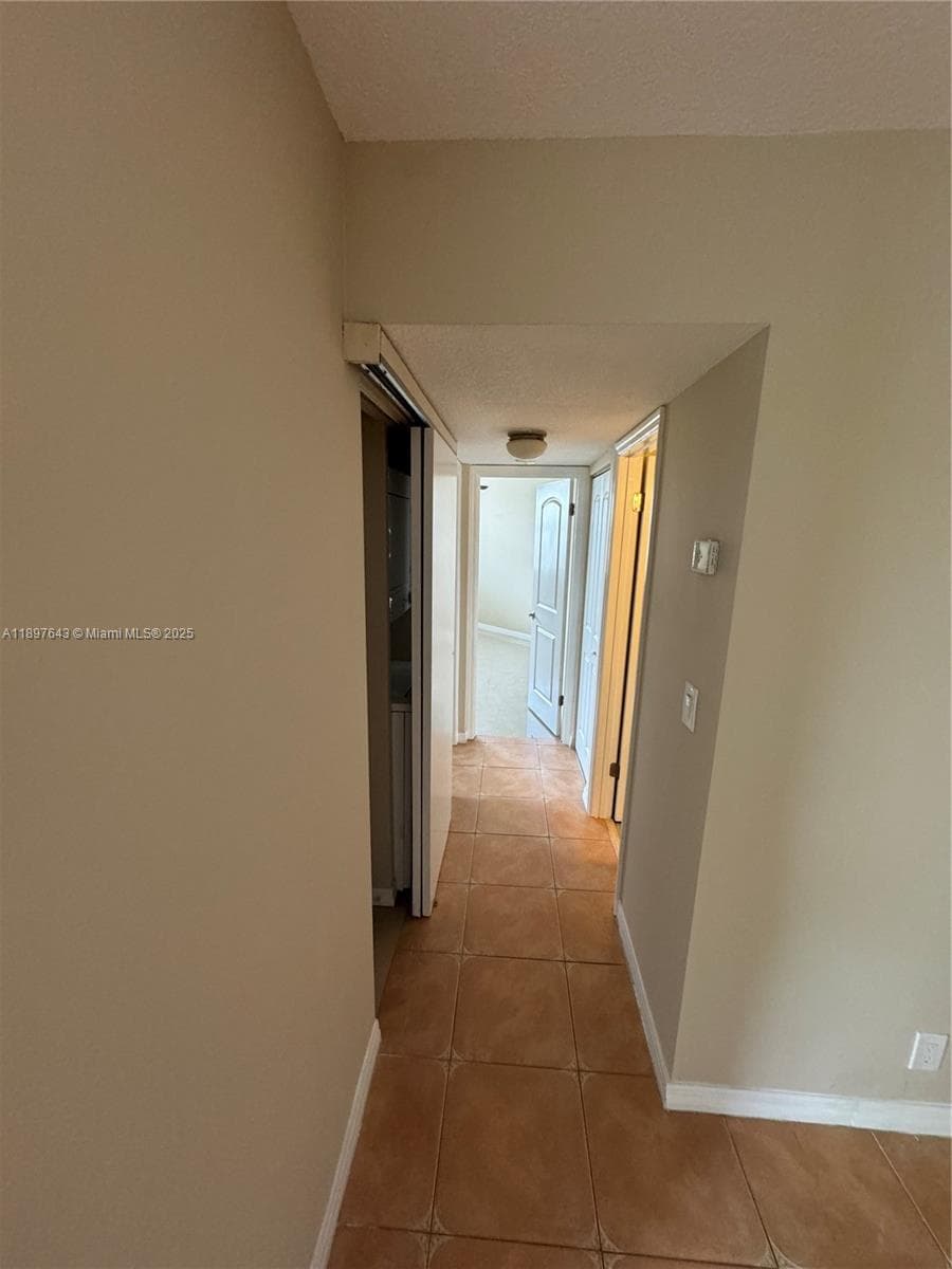 LAKE POINTE CONDOMINIUM N · #120 in Oakland Park - Photo 12