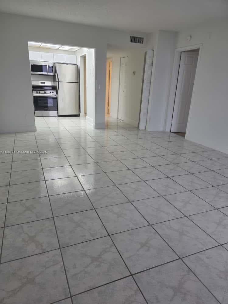 Sailboat Cay Condo · #811 in North Miami - Photo 13