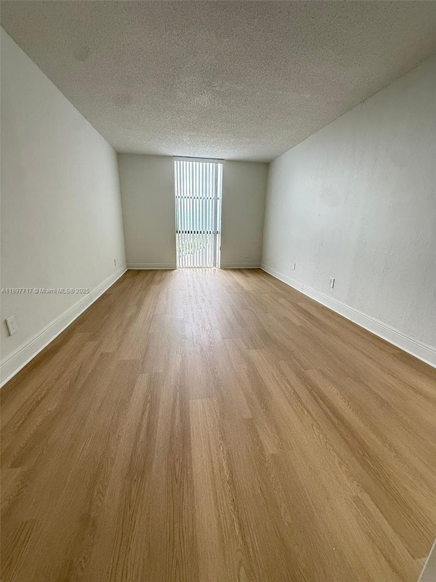 Sailboat Cay Condo · #811 in North Miami - Photo 5