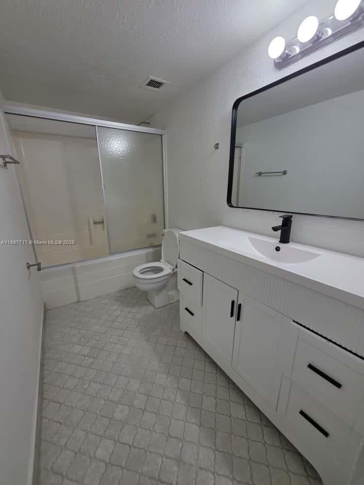 Sailboat Cay Condo · #811 in North Miami - Photo 11