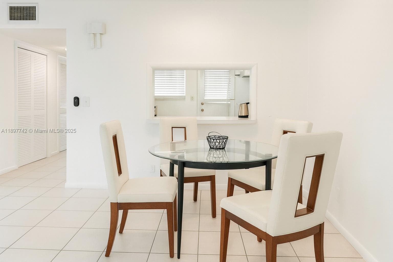 FIRST GULFSTREAM GARDEN · #304B in Hallandale Beach - Photo 3