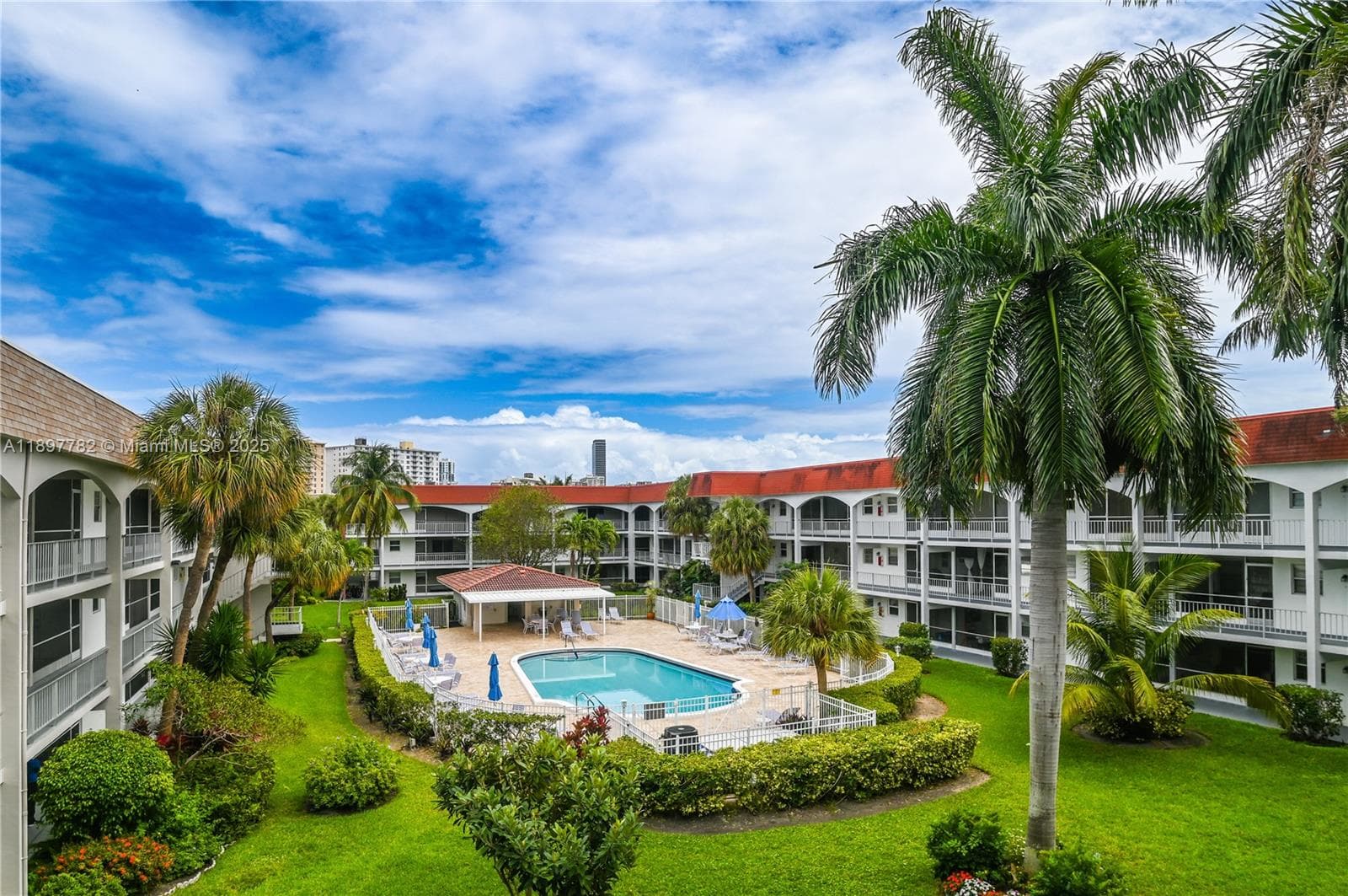 PARADISE VILLAS CONDO · #112-B in Hallandale Beach - Photo 48